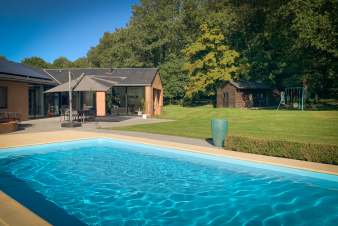 Luxury holiday home for 8 people in Beauraing, Ardennes
