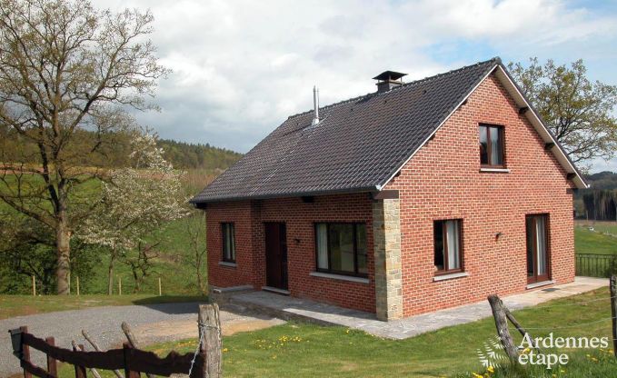 Holiday cottage in Ereze for 10 persons in the Ardennes