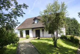 Nice detached holiday house for 12 people in Amblève