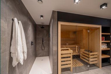 Beautiful holiday home with outdoor jacuzzi and sauna in Amel, High Fens