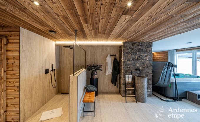 Luxury apartment in Amel: romantic stay for 4 people with sauna and jacuzzi in the Ardennes