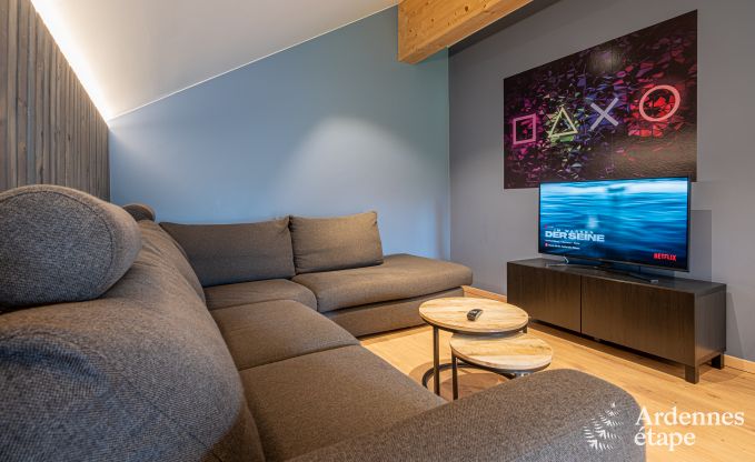 Holiday home with jacuzzi and sauna in Amel, High Fens