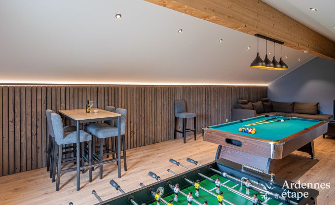 Holiday home with jacuzzi and sauna in Amel, High Fens