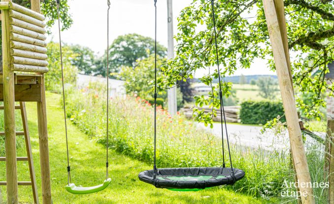 Holiday home with jacuzzi and sauna in Amel, High Fens