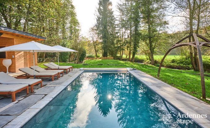 Luxury villa with swimming pool and tennis court for 14 people in Anhe, located in the Moligne valley