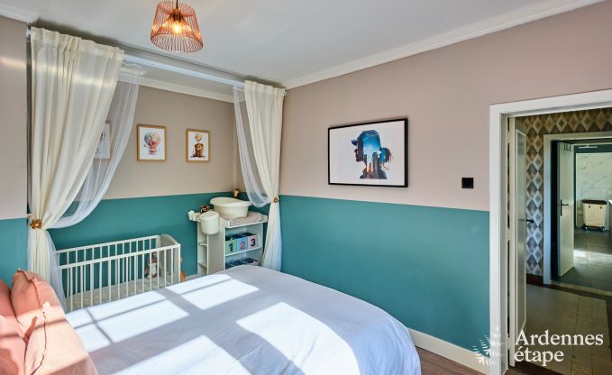 Luxury villa with swimming pool and tennis court for 14 people in Anhe, located in the Moligne valley