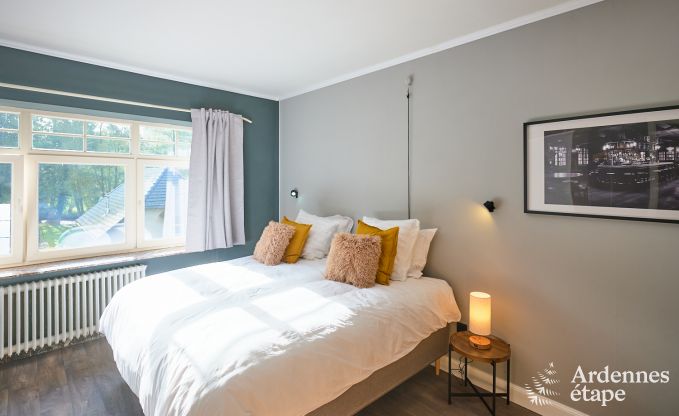 Luxury villa with swimming pool and tennis court for 14 people in Anhe, located in the Moligne valley