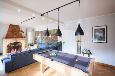 Luxury villa with swimming pool and tennis court for 14 people in Anhée, located in the Molignée valley