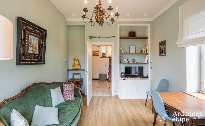 Spacious villa in Assesse, 9 people with 5 bedrooms and your own park