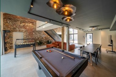 Large holiday home in Aubel: ideal for 30 people with swimming pool and extensive facilities