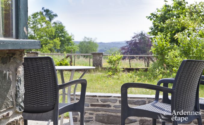 Charming holiday home with views of the valley of Auby-Sur-Semois