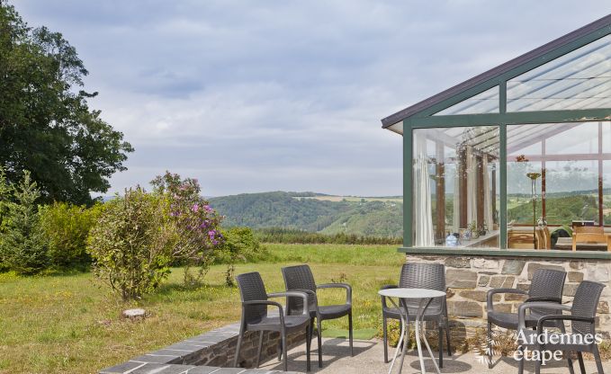 Charming holiday home with views of the valley of Auby-Sur-Semois