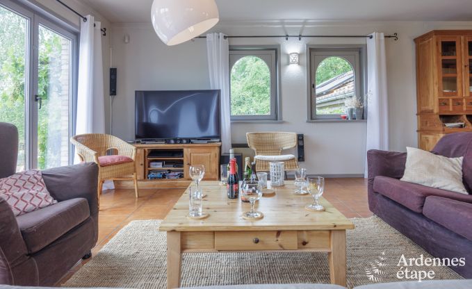 Holiday cottage in Bas-Oha for 8 persons in the Ardennes