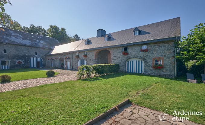 Castle in Bastogne for 30 persons in the Ardennes