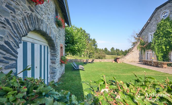 Castle in Bastogne for 30 persons in the Ardennes