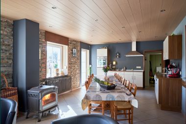 Holiday cottage in Bastogne for 14/15 persons in the Ardennes