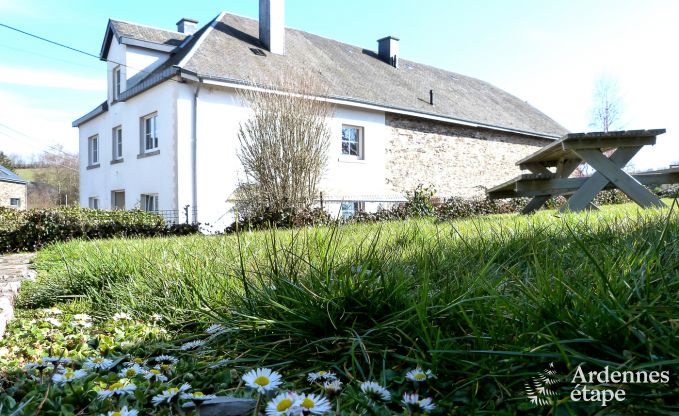 Holiday cottage in 2 parts with huge garden to rent in Bastogne