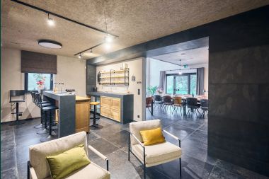 Holiday home in Bastogne: authentic holiday accommodation for 16 people with modern amenities in the Ardennes