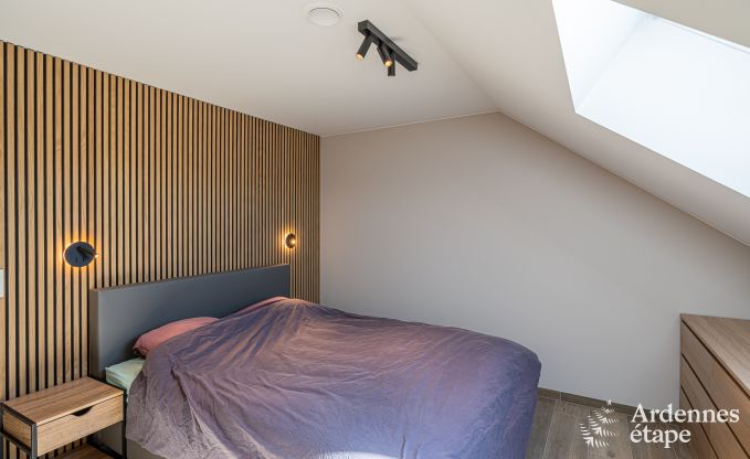 Charming holiday home in Bastogne: comfortable stay for 8 people with private garden and charging station