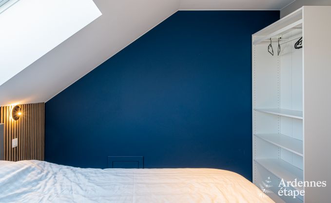 Charming holiday home in Bastogne: comfortable stay for 8 people with private garden and charging station