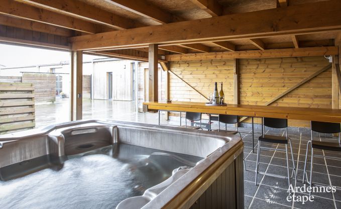 A beautiful house for ten people with jacuzzi in Bastogne (Ardennes)