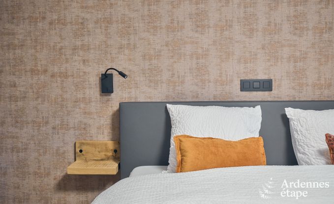 Holiday home in Bastogne: authentic holiday accommodation for 16 people with modern amenities in the Ardennes