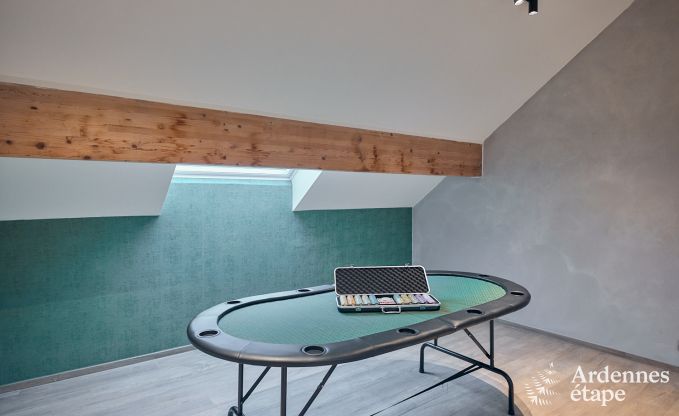 Holiday home in Bastogne: authentic holiday accommodation for 16 people with modern amenities in the Ardennes