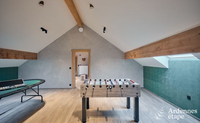 Holiday home in Bastogne: authentic holiday accommodation for 16 people with modern amenities in the Ardennes