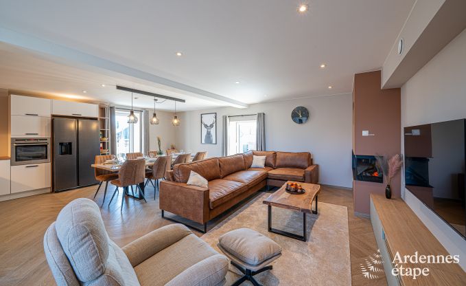 Holiday home in Bastogne: spacious accommodation for 22 people with extensive facilities and 9 bedrooms in the Ardennes