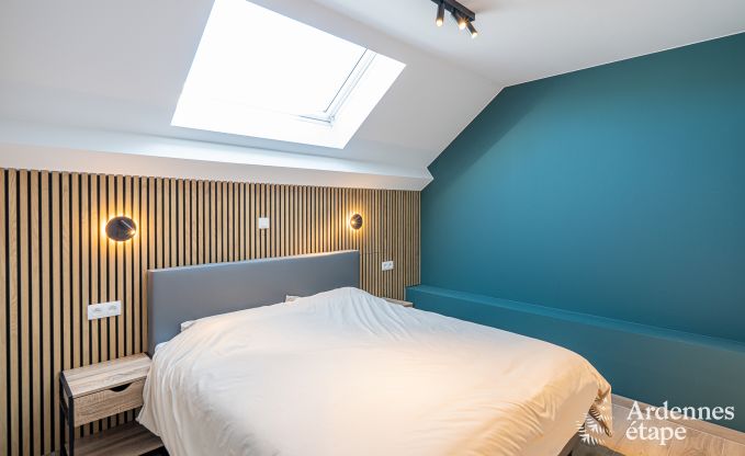 Holiday home in Bastogne: spacious accommodation for 22 people with extensive facilities and 9 bedrooms in the Ardennes