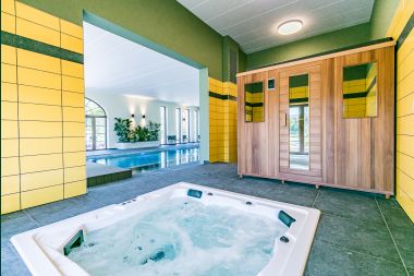 Castle in Beauraing for 38 persons in the Ardennes