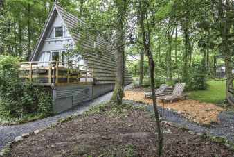 Pleasant and  beautifully decorated chalet in Beauraing