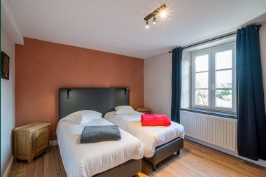 Spacious holiday home in Beauraing for large families