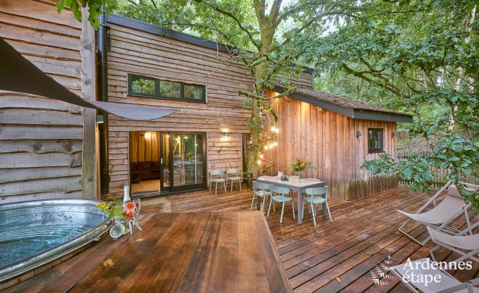 Exceptional treehouse in Bertrix in the Ardennes