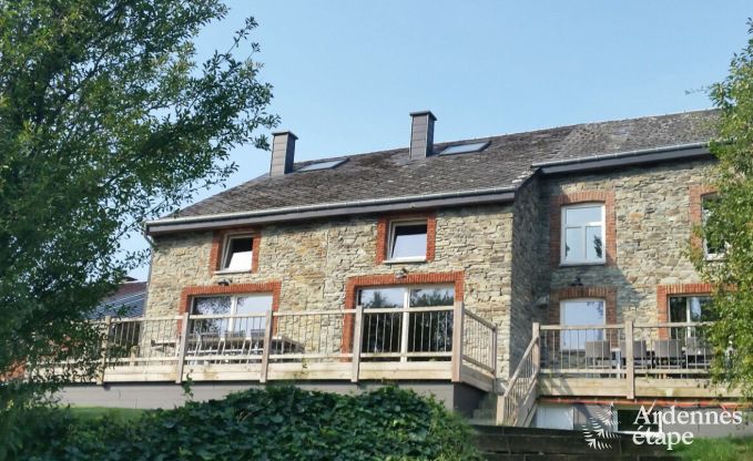 Renovated farmhouse for 22 people in Bertrix