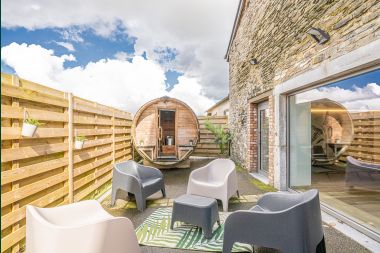 Comfortable holiday home with indoor pool in Bertrix, Ardennes