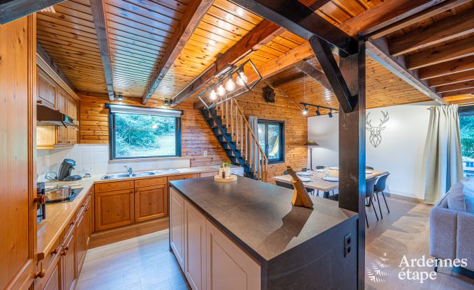 Authentic chalet for 8 people in Bivre with 4 bedrooms, wood stove, hot tub, private garden and bicycle storage