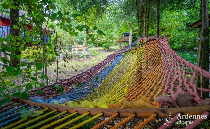 Authentic chalet for 8 people in Bivre with 4 bedrooms, wood stove, hot tub, private garden and bicycle storage