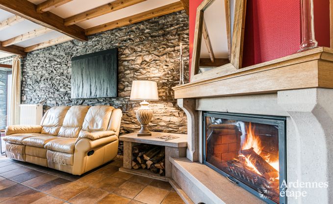 Comfortable, rustic holiday home for 8 p. to rent, Ardennes (Bièvre)