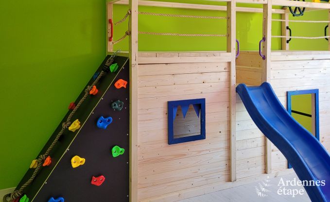 Holiday cottage in Bi�vre for 8 persons in the Ardennes