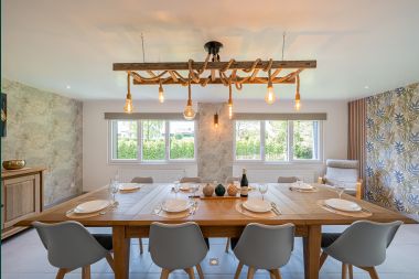 Holiday home in Bièvre for 7 people with 4 bedrooms, children's play area, private garden and modern comfort