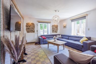 Holiday cottage in Bièvre for 9 persons in the Ardennes