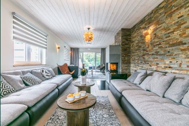 Holiday cottage in Bièvre for 12 persons in the Ardennes