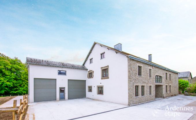 Holiday cottage in Bièvre for 12 persons in the Ardennes