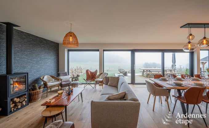 Holiday home in Bièvre: pet-friendly comfort for 12 people with sauna in the Ardennes