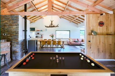 Charming holiday home in Bièvre-Cornimont for 6 people with hot tub and infrared cabin