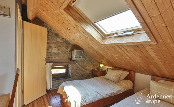 Holiday home with hot tub and sauna for rent in Bouillon