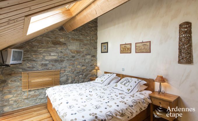 Holiday home with hot tub and sauna for rent in Bouillon