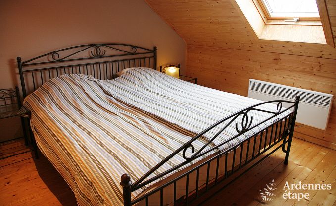 Very comfortable holiday home with lovely views in Bouillon