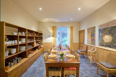 From former café to holiday home for 8 people in Bouillon: authentic charm and modern comfort